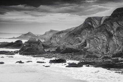 Foto d'estoc gratuïta de blanc i negre, Costa, erosionat