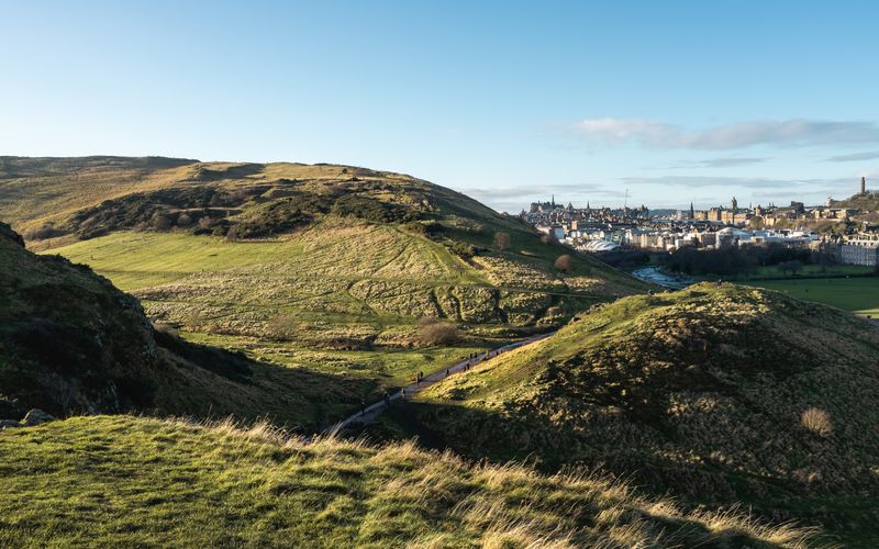 Arthur Seat Edinburgh Scotland volcanic hill panorama
