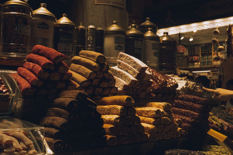 Török lokum – eredeti rózsavizes szultáncsemege Isztambulból – istanbul spice bazaar turkish sweets