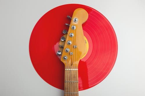 Fotobanka s bezplatnými fotkami na tému červený záznam, dekorácia, elektrická gitara