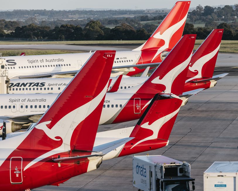 family at an Australian airport - travel insurance for a year in australia family at an Australian airport - travel insurance for a year in australia