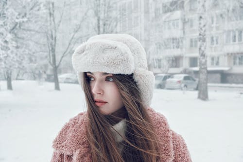 Безкоштовне стокове фото на тему «довге волосся, застуда, зима»