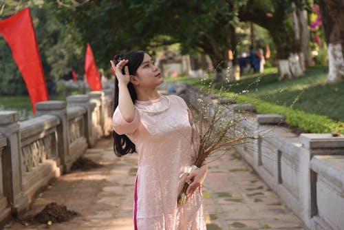 亞洲女人, 公園, 和服 的 免費圖庫相片