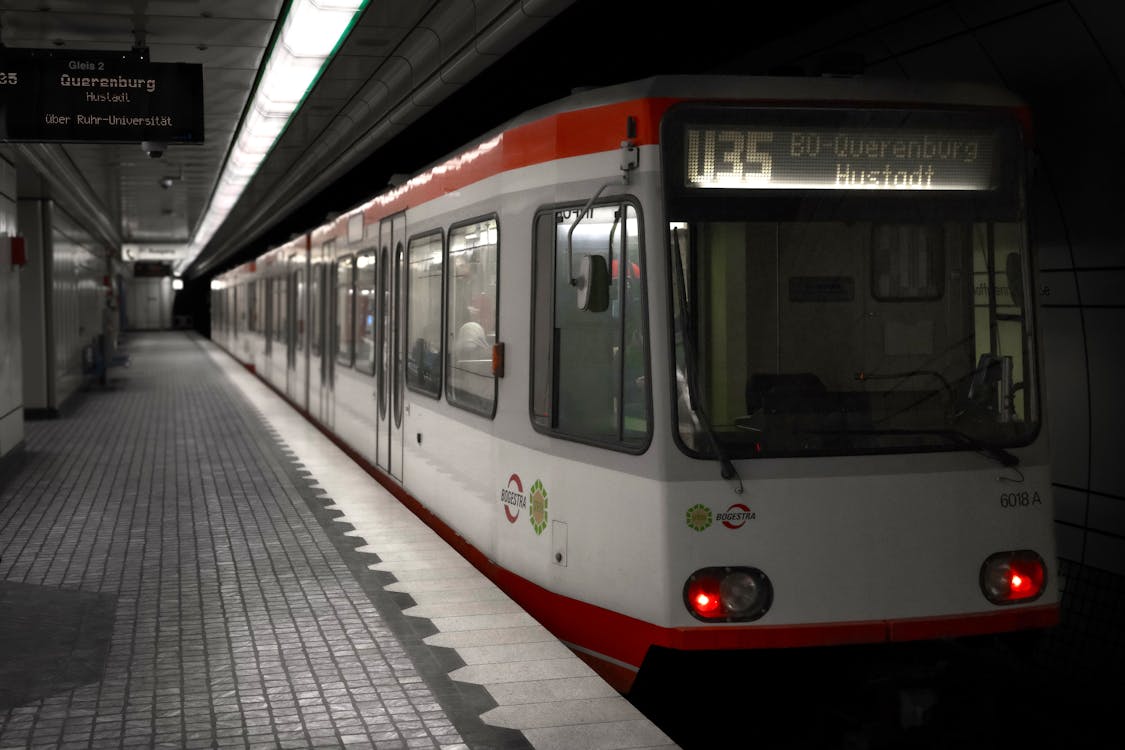 Photos gratuites de allemagne, entraîner, gare ferroviaire de bochum