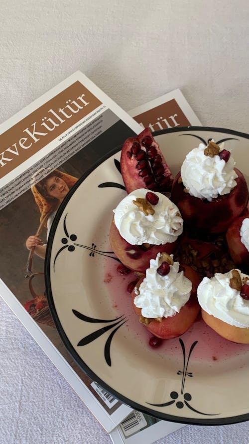 Sweet Snack with Cream and Fruit 