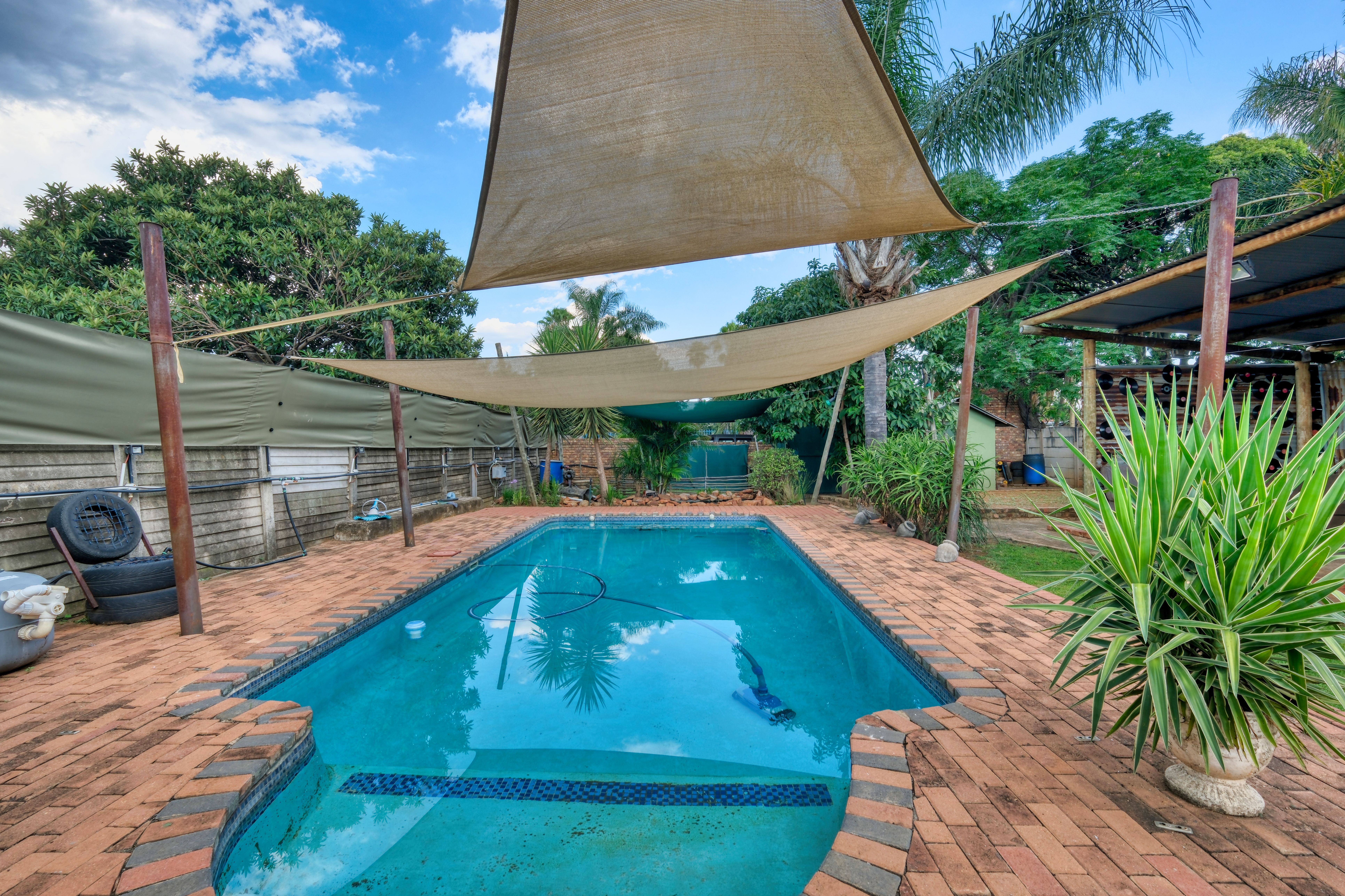 Does a Pool Add Value in South Africa? Evidence & Costs