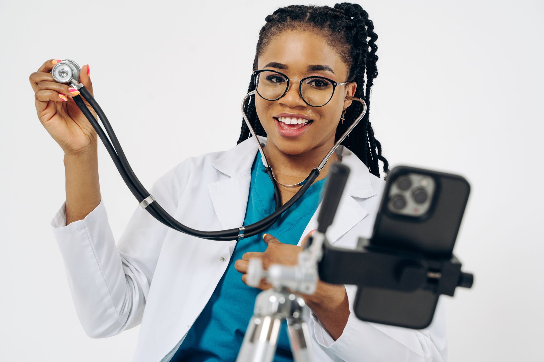 Hers Vs Noom Reviews: How GLP-1 Telehealth Differs from App-based Programs Hers Vs Noom Reviews: How GLP-1 Telehealth Differs from App-based Programs