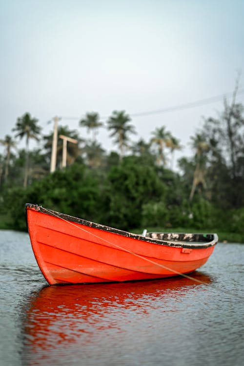 Kostenloses Stock Foto zu boot, rot, seil