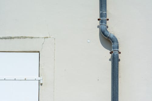 Бесплатное стоковое фото с водосточная труба, дождевая труба, металлическая конструкция