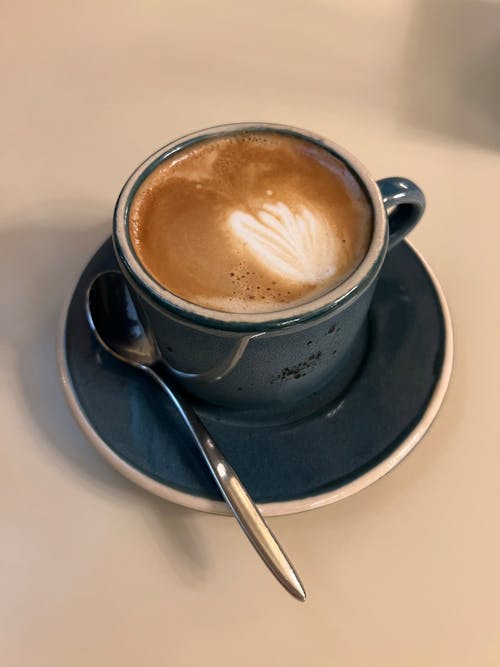 Gratis stockfoto met blauwe beker, espresso, koffie