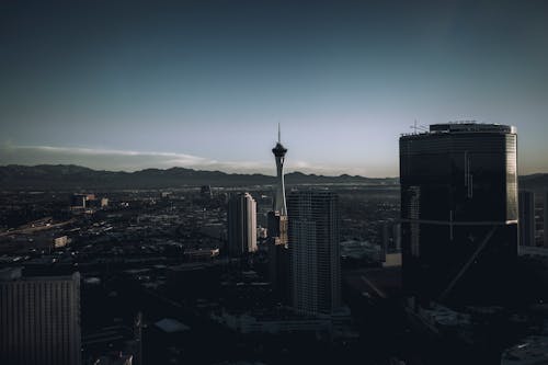 Foto stok gratis bangunan, cityscape, gedung menara