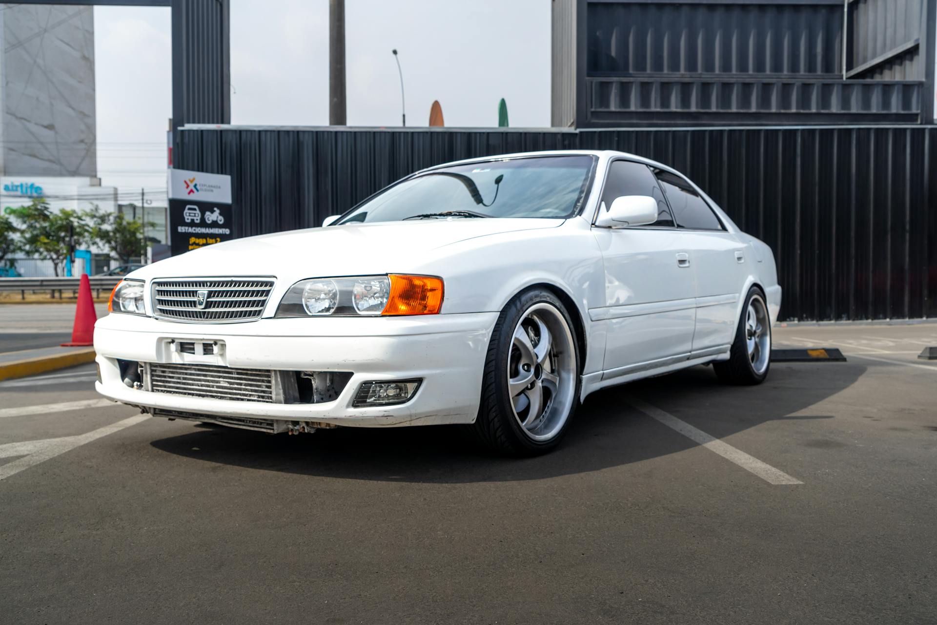 White Classic Toyota Chaser