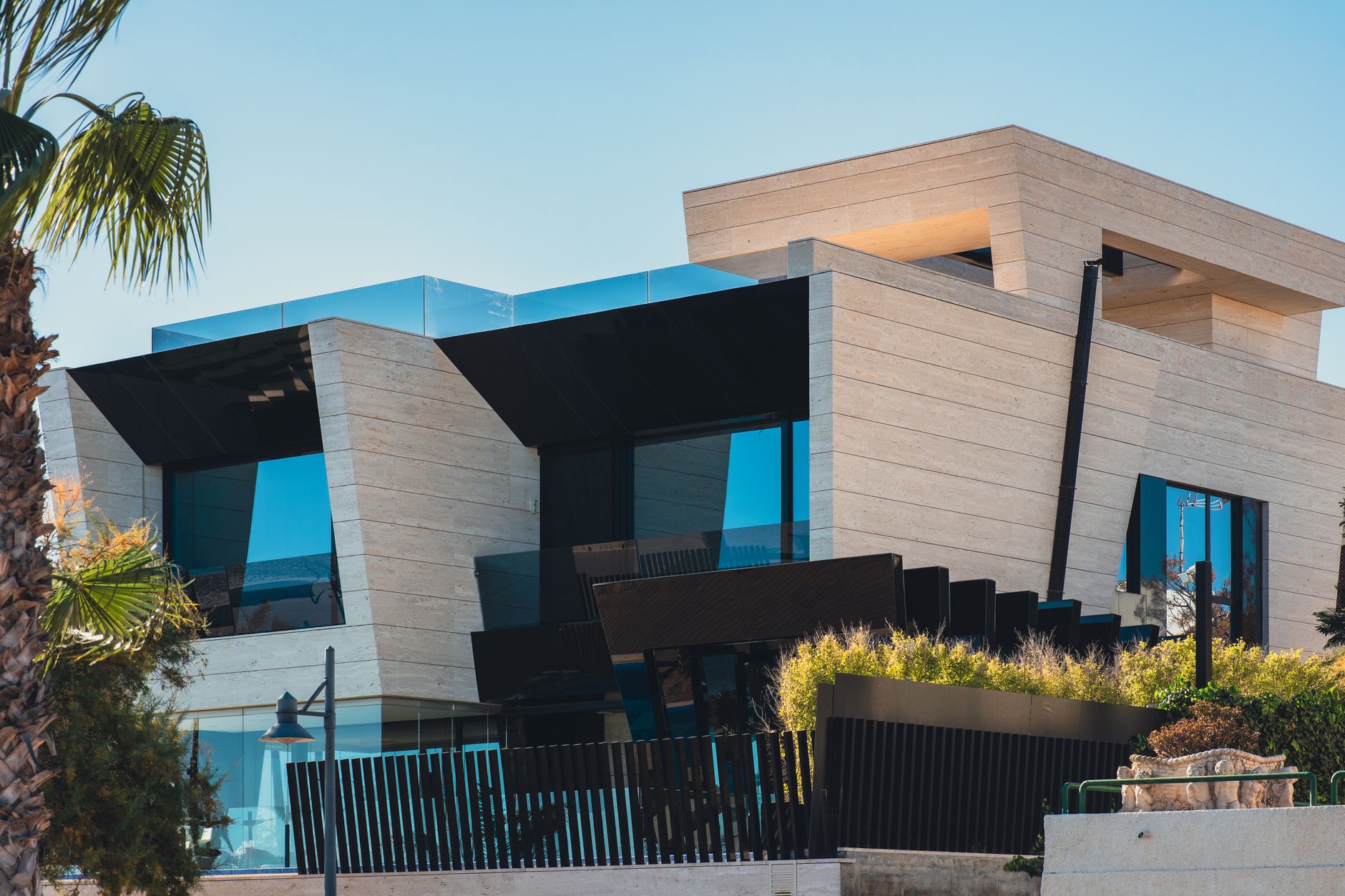 Smart Homes Are Not Just Trendy—They're Essential for 2026 SoCal Luxury Market Smart Homes Are Not Just Trendy—They're Essential for 2026 SoCal Luxury Market