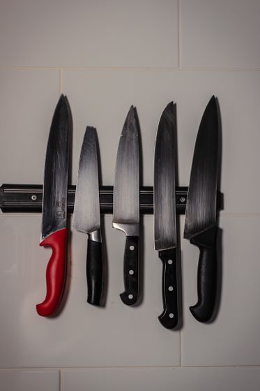 Five-Knife Magnetic Set