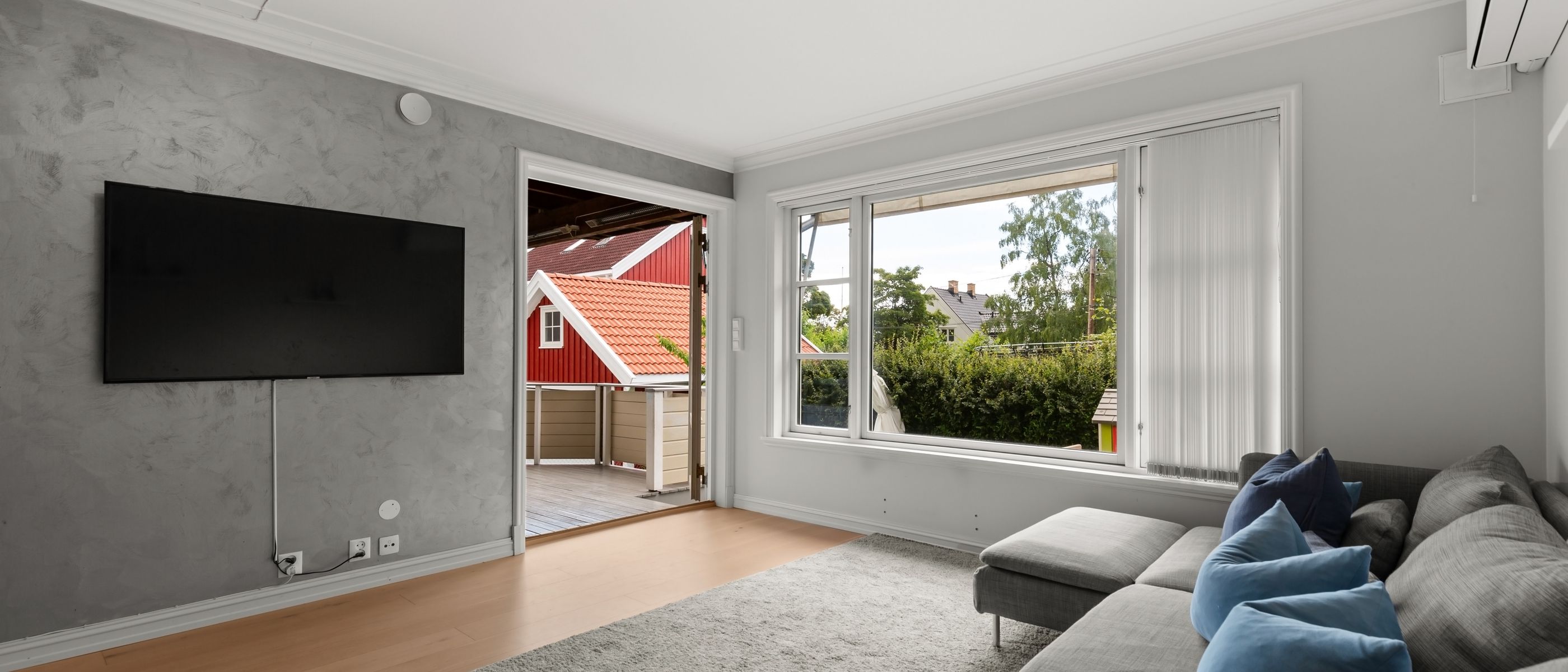 Masonry and Render Painting in Walworth — clean edges cut in around trim and sockets