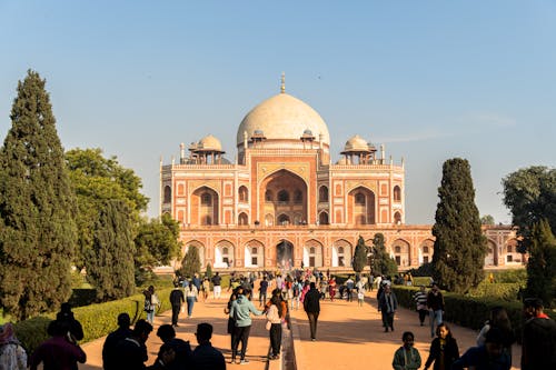 Humayuns Tomb and People in the Park