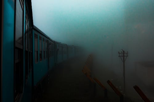 有霧的景觀, 火車 的 免費圖庫相片