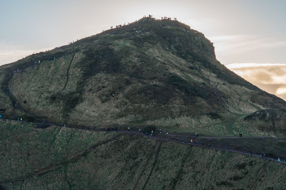 Edinburgh - apus pe dealul Arthur's Seat, lângă Newington