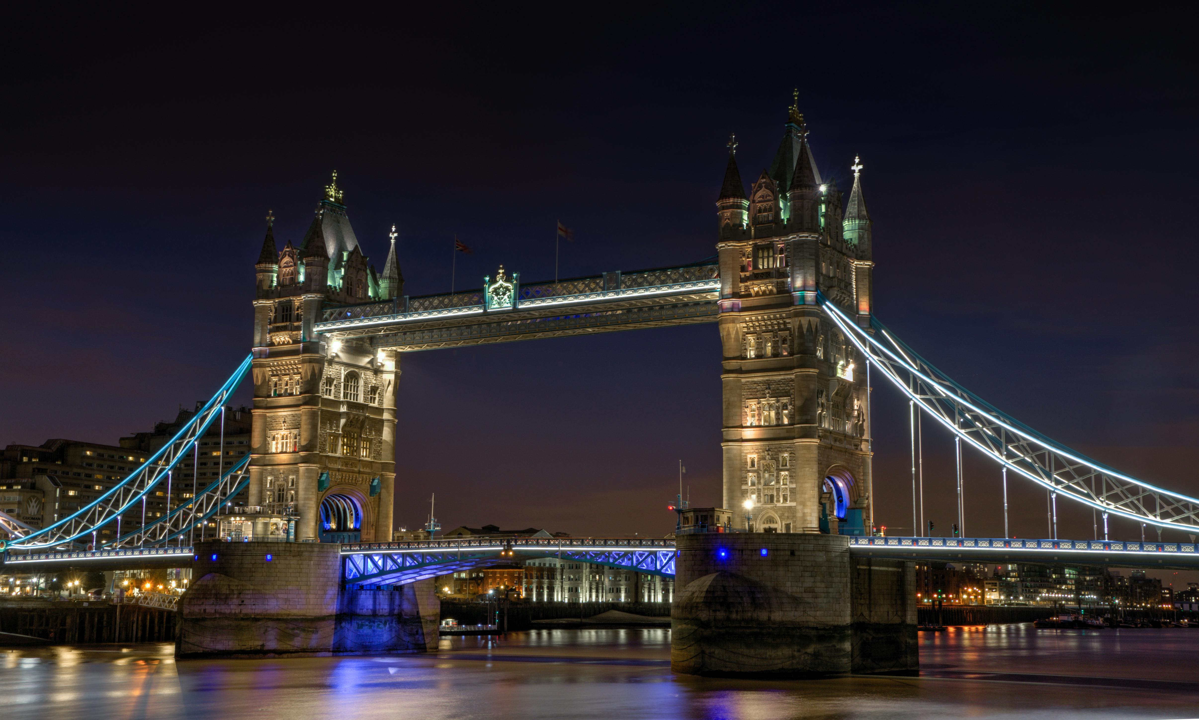 london bridge at night hd