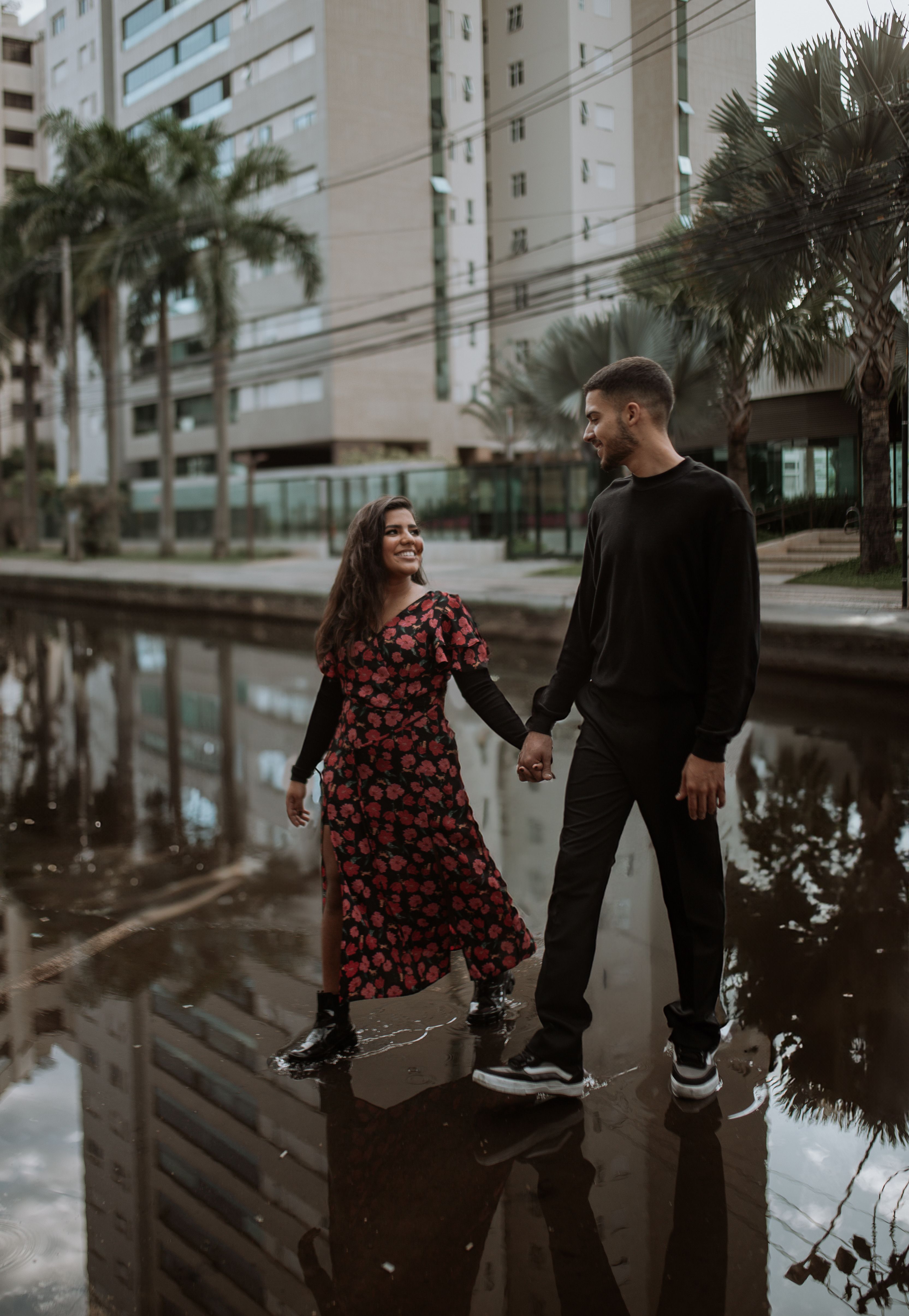 friends with benefits dating website – two people walking casually