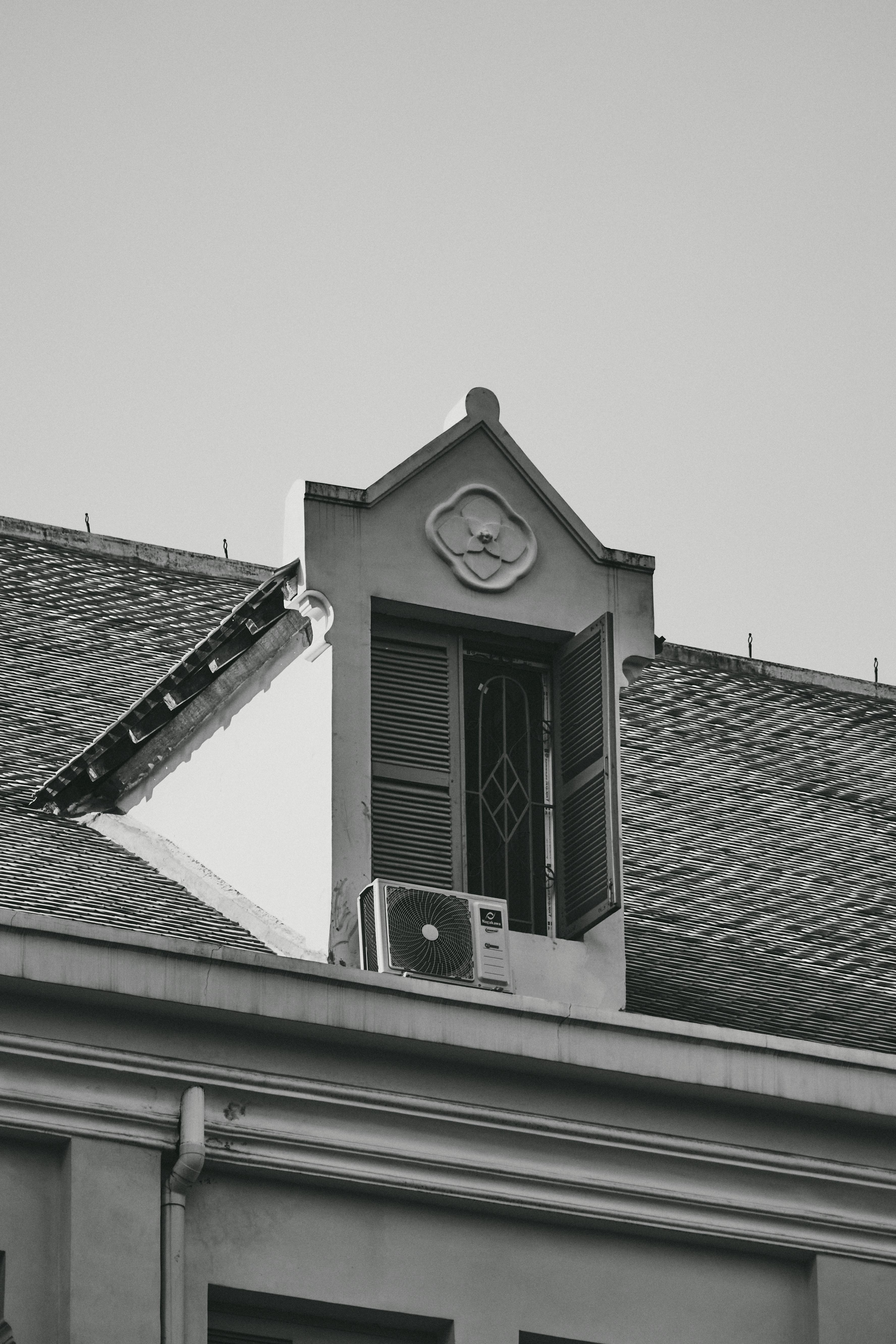 Gratuit Imagine de stoc gratuită din acoperiș, aer conditionat, alb-negru Fotografie de stoc