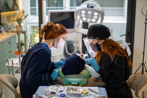 Základová fotografie zdarma na téma asistent, doktor, nemocnice