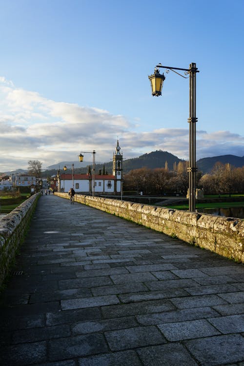 Fotos de stock gratuitas de edificio, farolas, paisaje