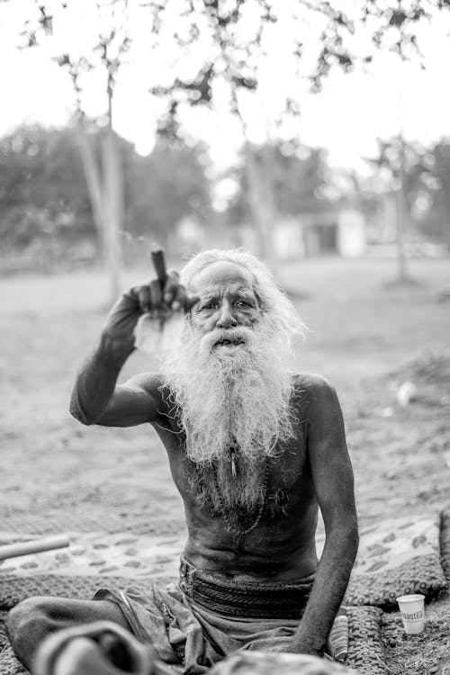 Photos gratuites de aghori, barbe, cigare