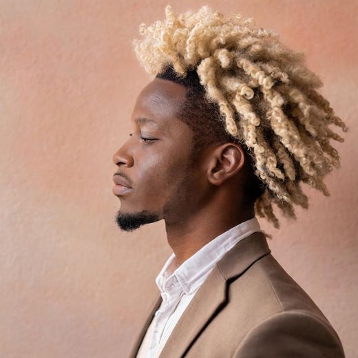 Studio portrait of a creator, photo by Rachel Valdes Martinez on Pexels