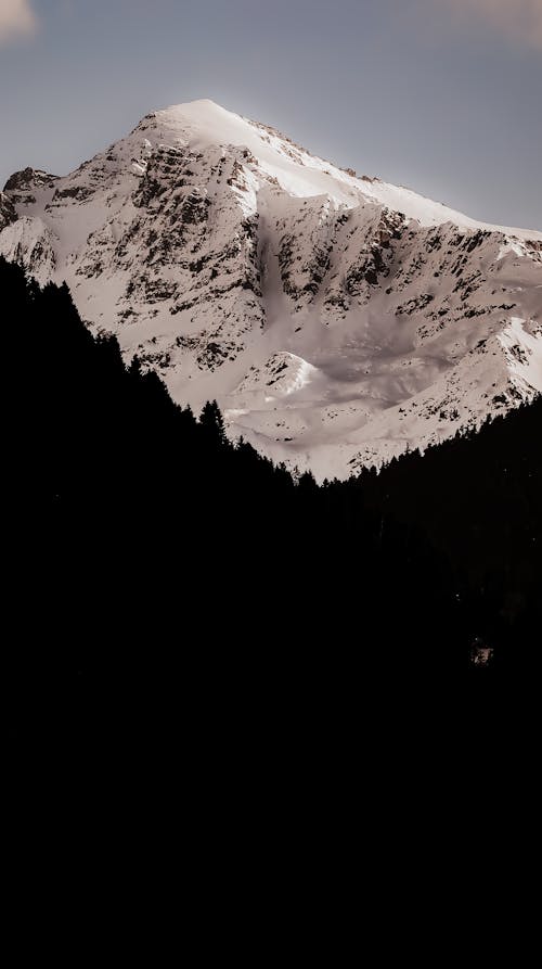 Foto profissional grátis de bico, exorbitante, montanhas