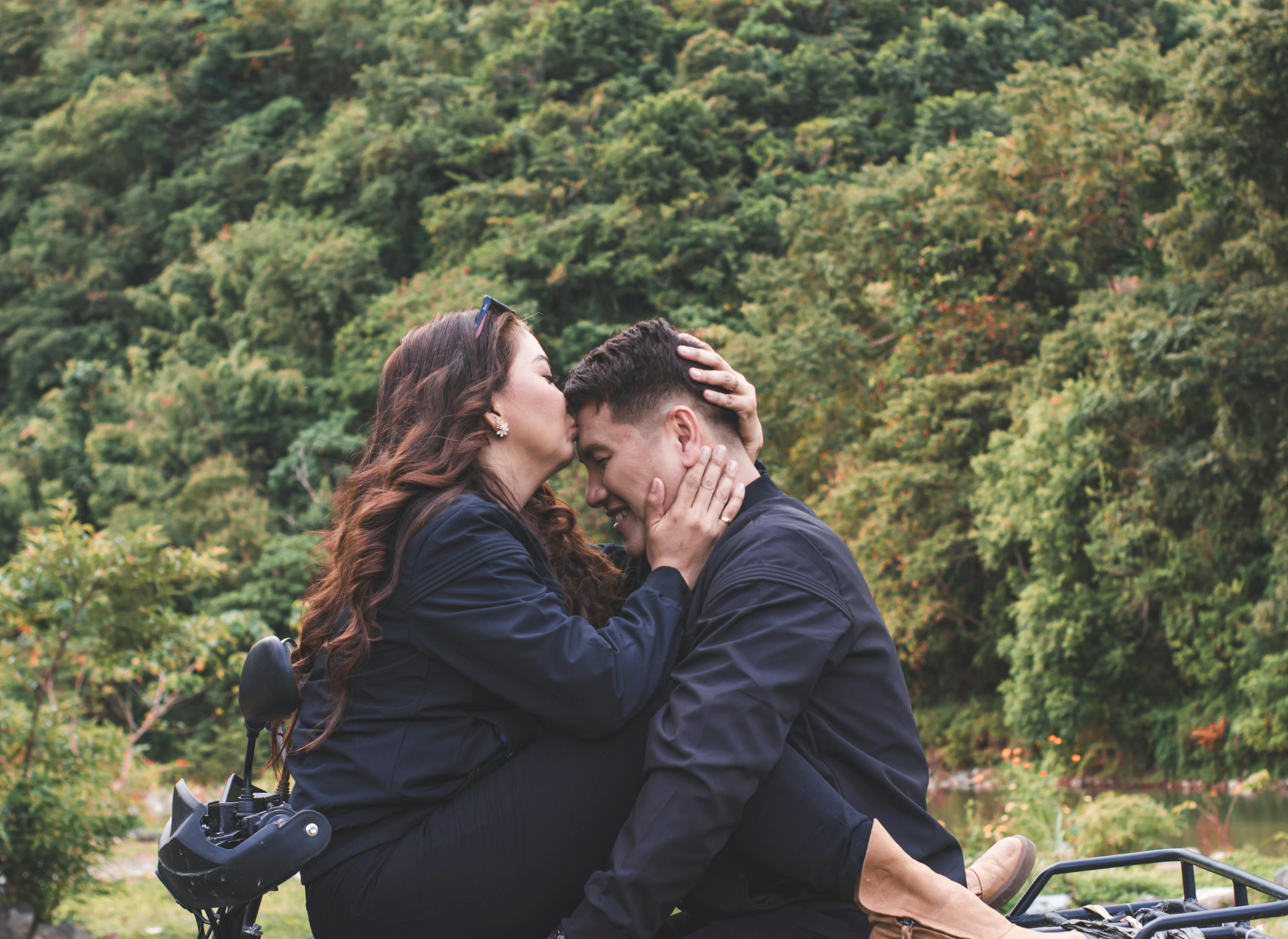 couples biking adventure