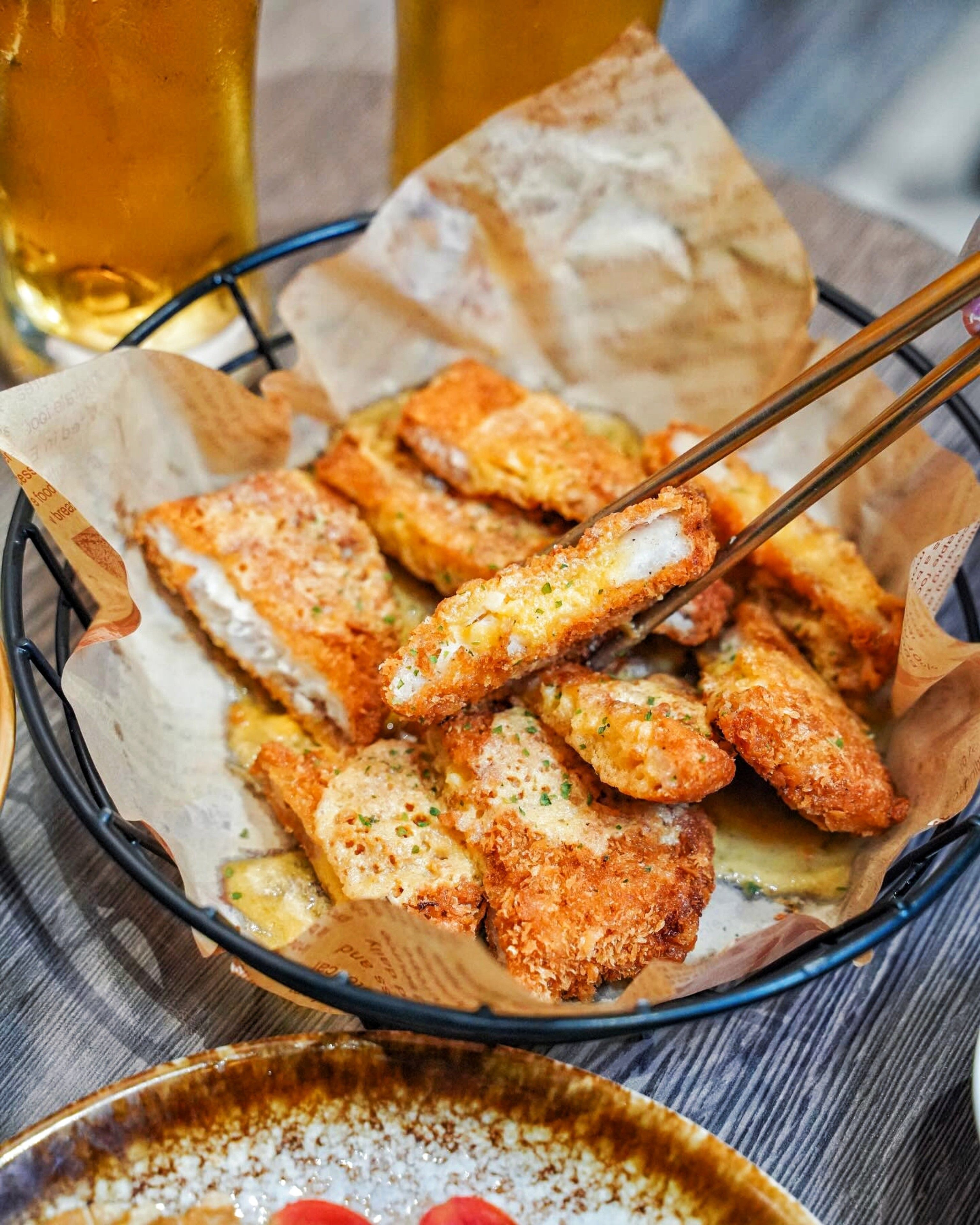chimaek culture korea selatan dengan fried chicken renyah untuk makan bersama