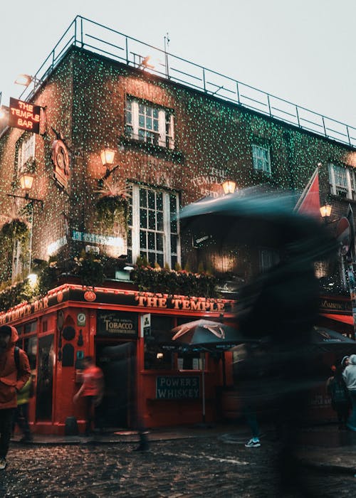 The Temple Bar in Dublin in Christmas