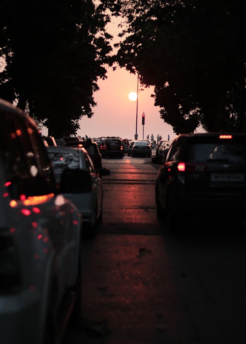 Urban Traffic at Dawn