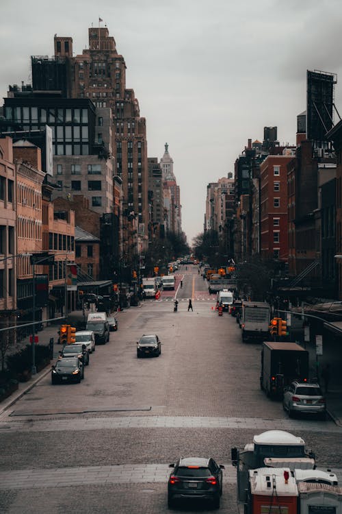 Straight New York Street