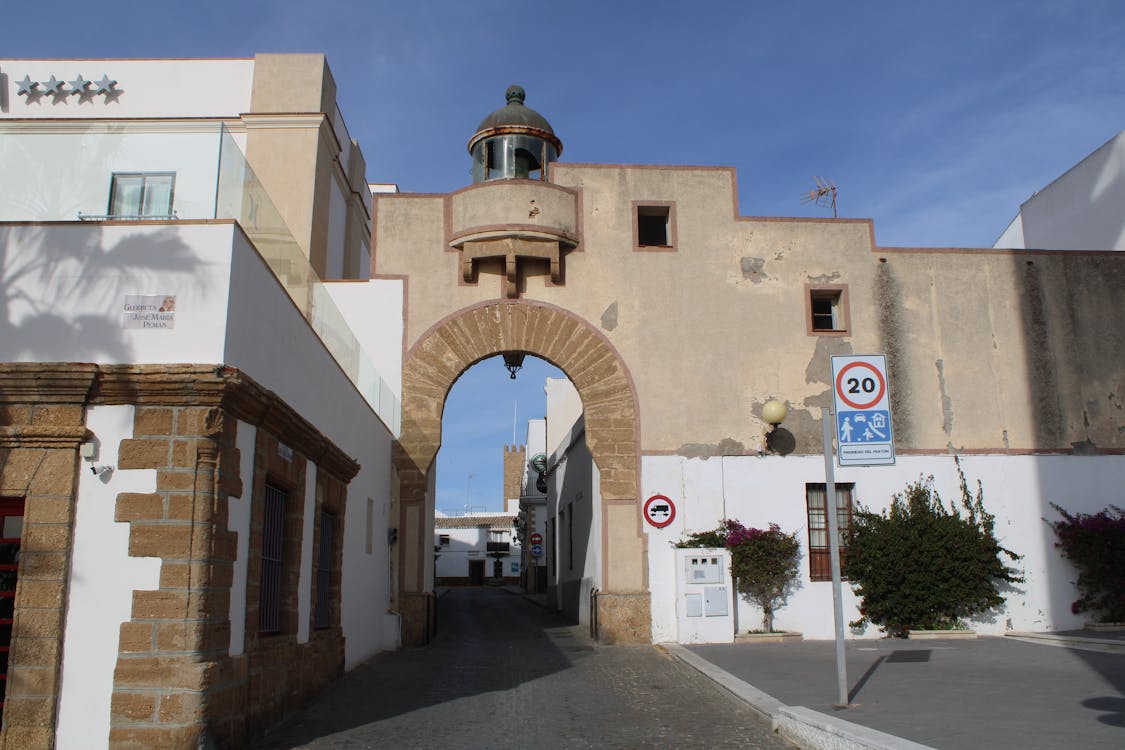Puerta del Mar - fotografía 1