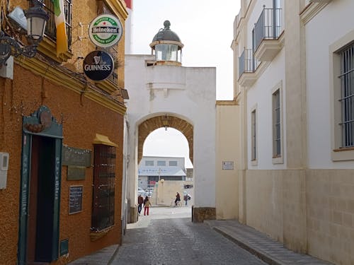 Postigo del Aceite Gate in Seville