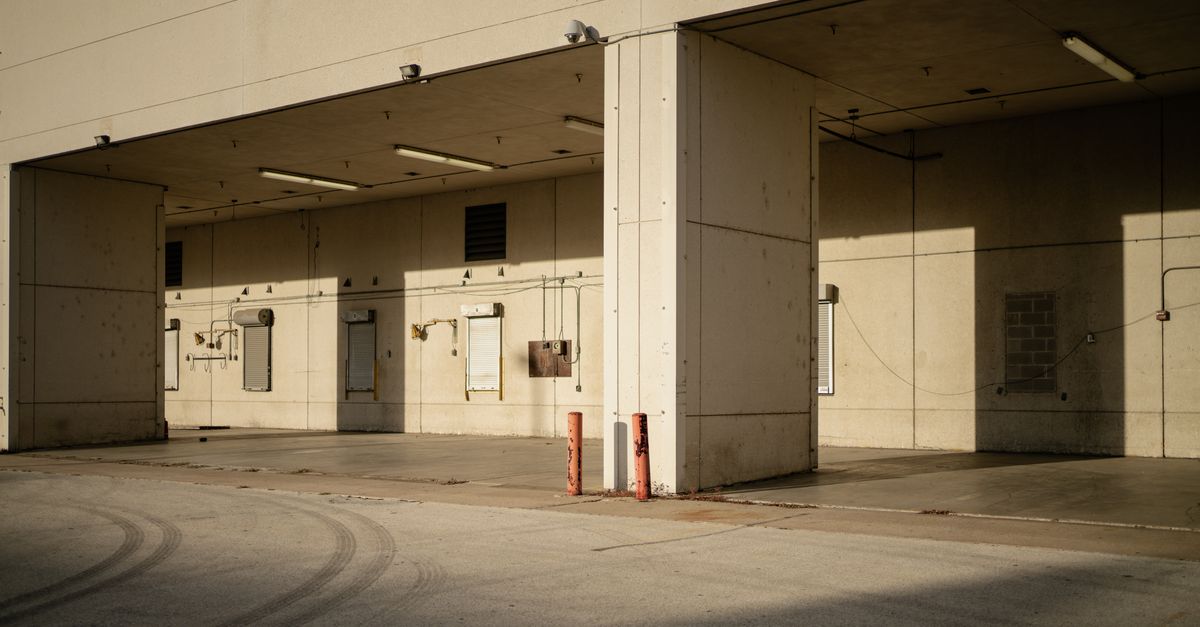 Nickel receipt fraud demonstrated how copied documents can expose several lenders to the same claimed goods.