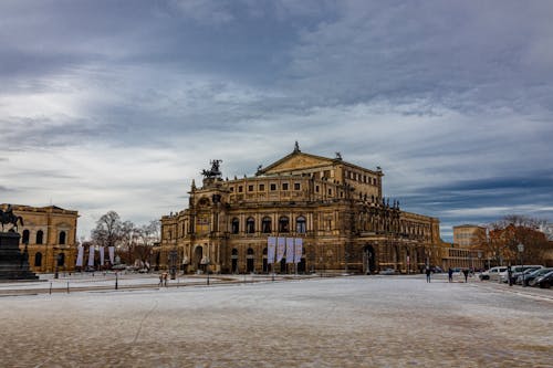 Semperoper Dresden Building