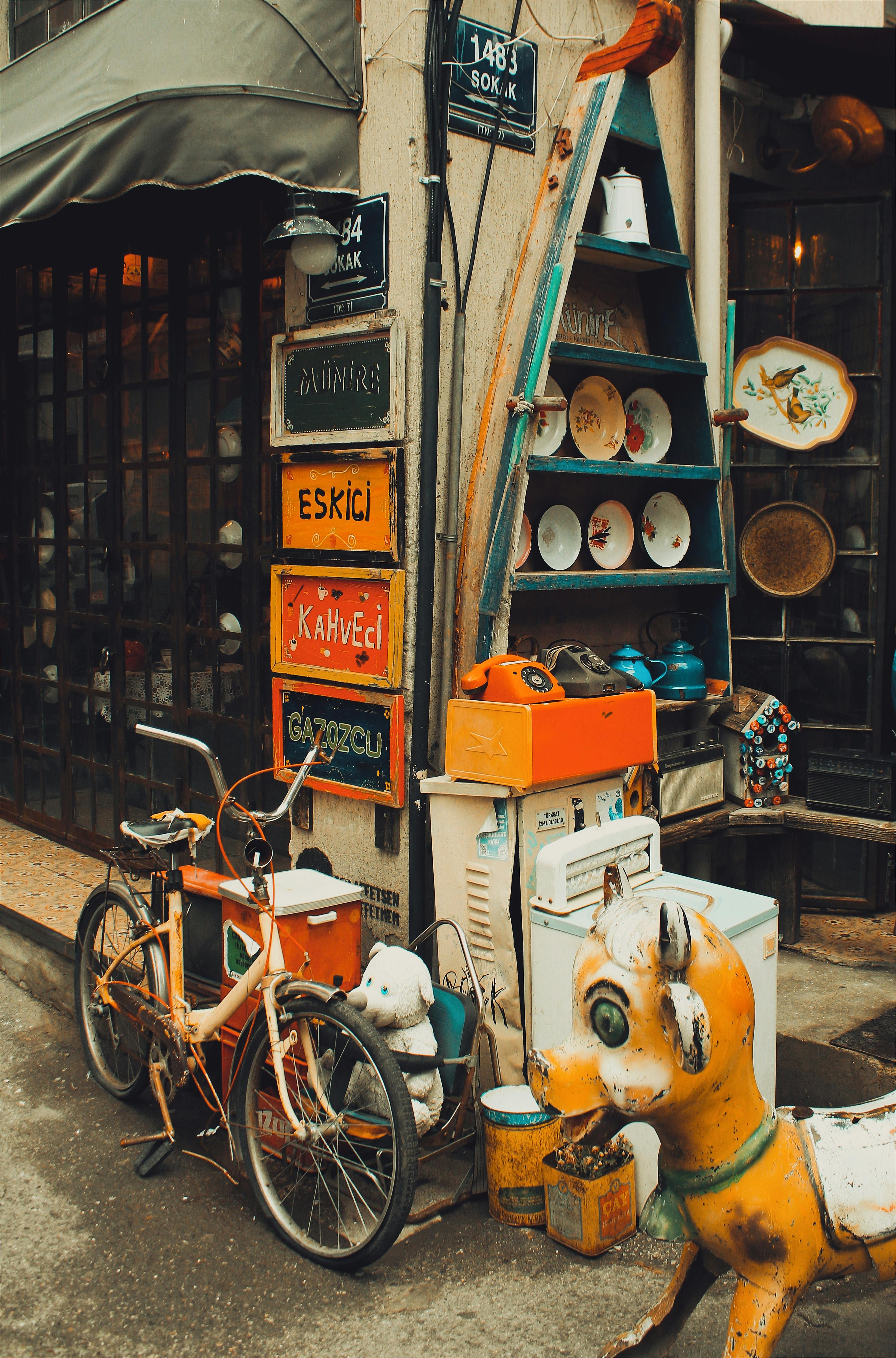 Free Charming vintage street corner in İzmir with old signs and retro objects, evoking nostalgia. Stock Photo
