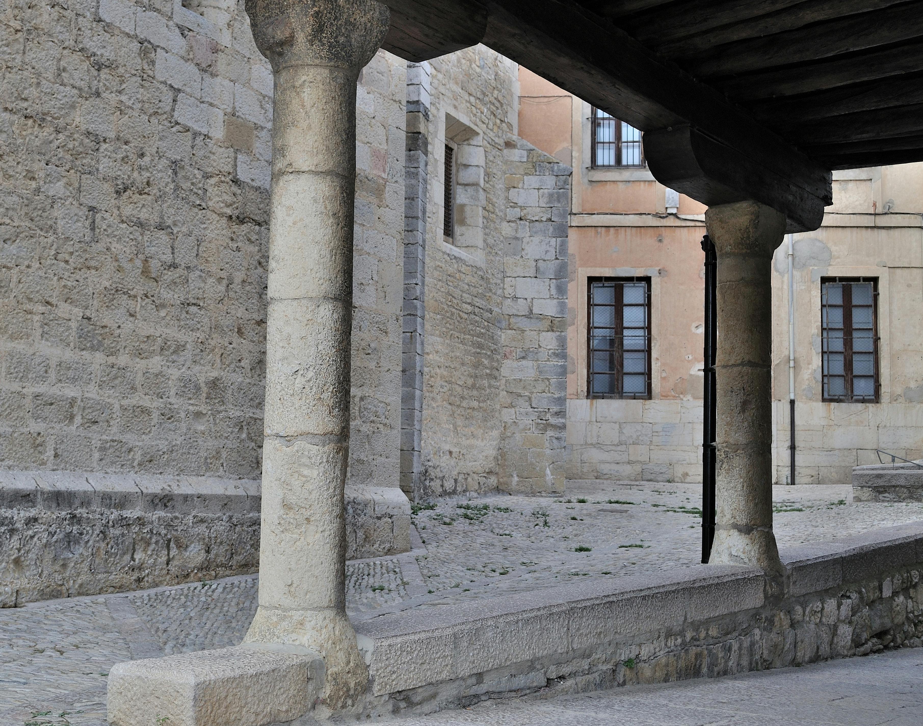 Del encargo suelto al servicio recurrente: cómo empaquetar tu oferta y dejar de empezar de cero cada mes