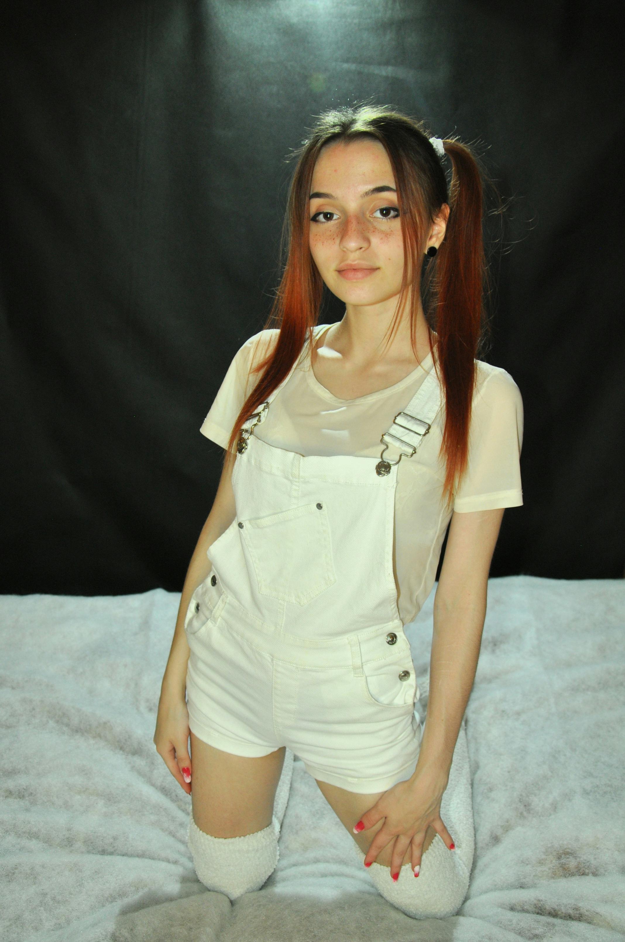 無料 ＃屋内, атмосферно, белоснежныйの無料の写真素材 写真素材