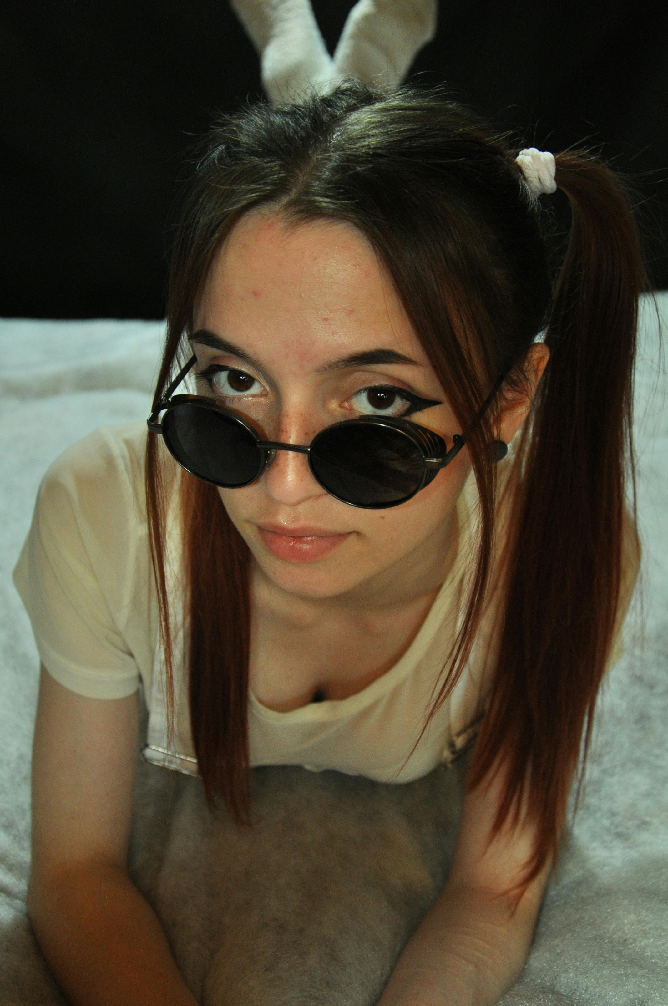 Gratis Immagine gratuita di a riposo, abbigliamento casual, accento Foto a disposizione