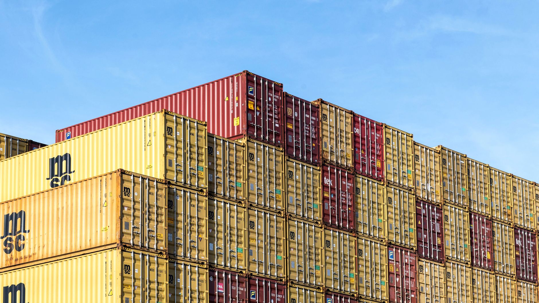 دليل Pglayers: بناء طبقات PostgreSQL مع Docker (مع تحذيرات)
