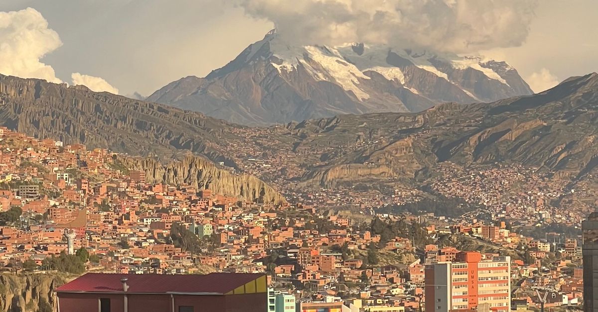 Bolivia: RSE en recursos naturales con consulta comunitaria y proyectos de agua Bolivia: RSE en recursos naturales con consulta comunitaria y proyectos de agua