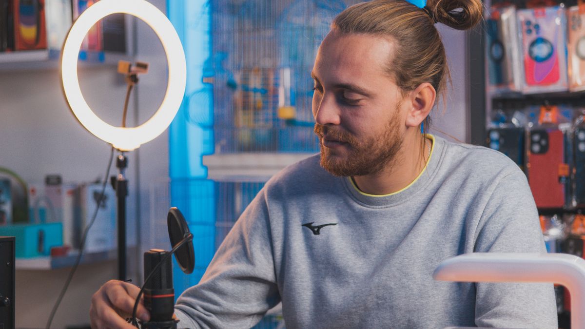 Accessoires de montage vidéo pour vloggers en 2026 : ce qui change - illustration