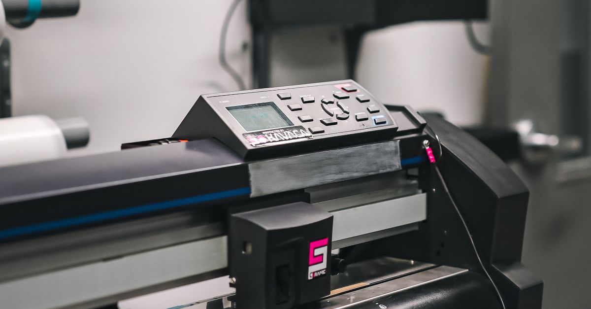 Innovative Wide & Grand Format Printing Solutions for Unique Business Spaces