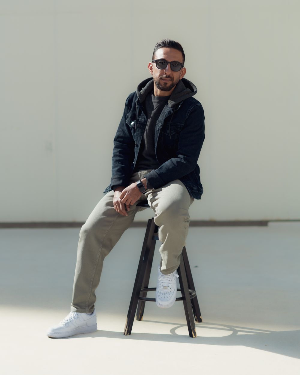Lightweight hooded jacket for casual and travel wear