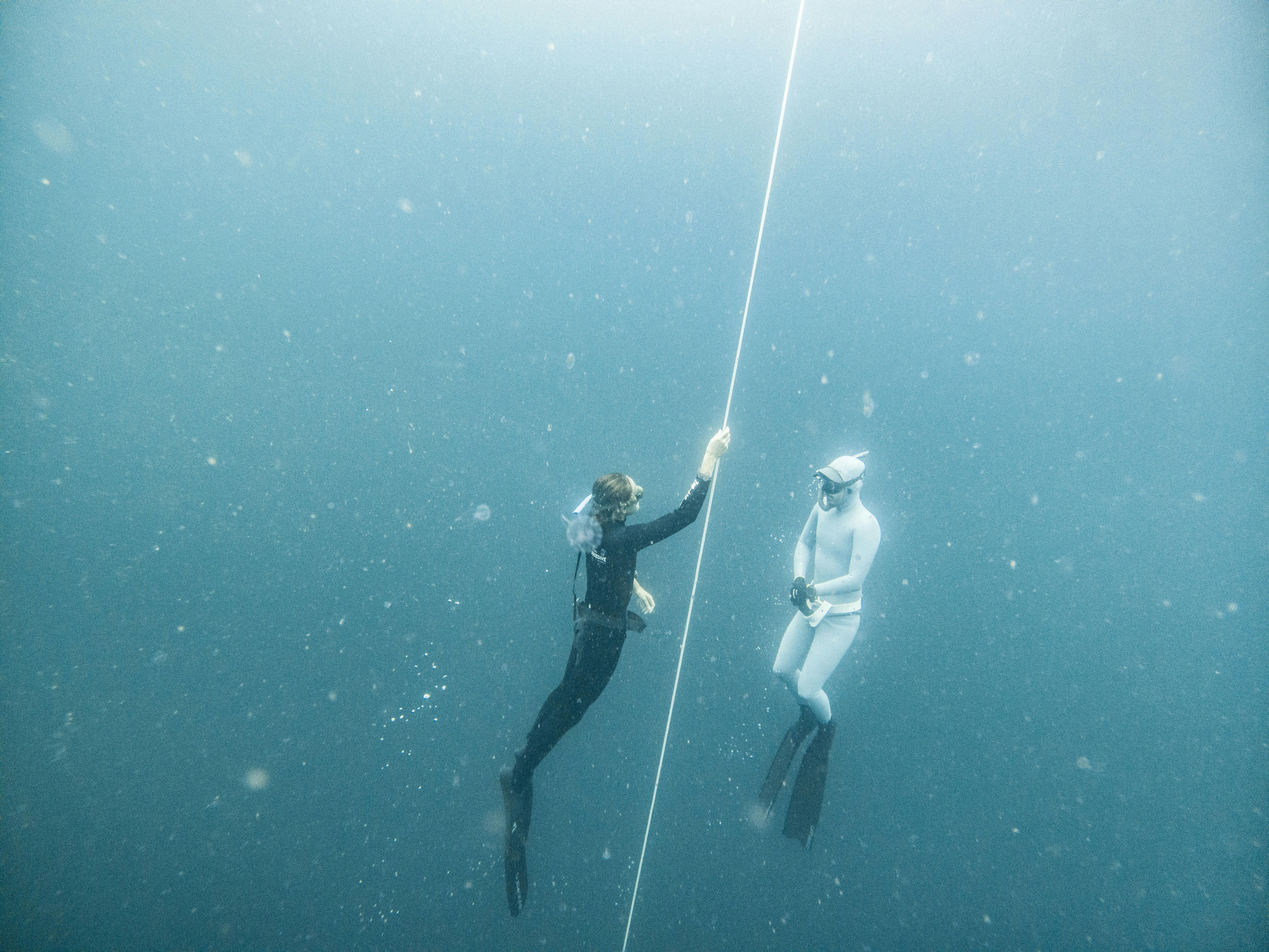 freediving in ocean