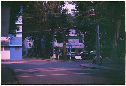 Fotobanka s bezplatnými fotkami na tému mestský, mestských ulíc, Polaroid